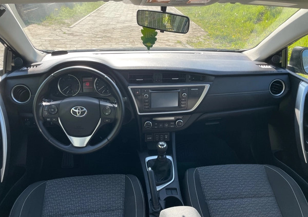 Toyota Auris cena 29999 przebieg: 208000, rok produkcji 2014 z Gogolin małe 191